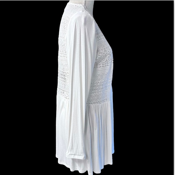 Me & U Ivory Lace Open Front Cardigan; Size Small - Picture 4 of 9